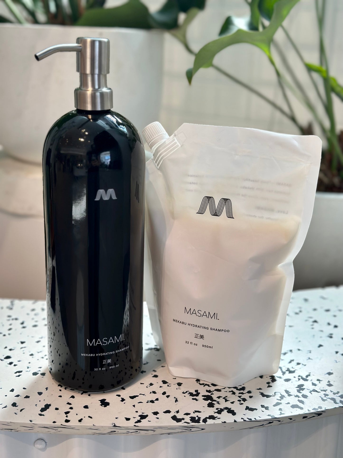 Pro-Ocean Refillable Shampoo Bottle by MASAMI
